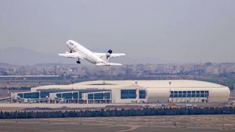 Iran khôi phục hoạt động bay thương mại tại Tehran