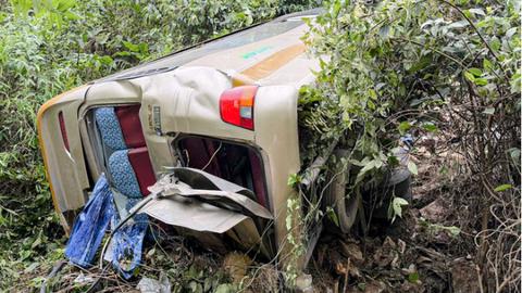 Xác định nguyên nhân vụ xe khách rơi xuống taluy ở Sơn La