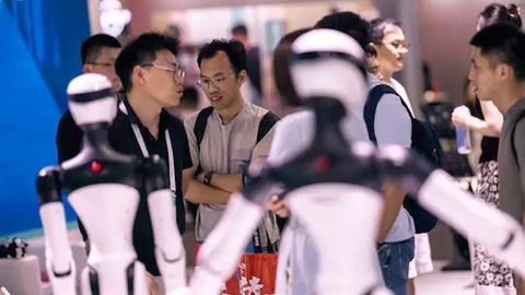 Trung Quốc mạnh tay trấn áp vi phạm bản quyền AI 