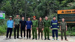 Công an xã Tây Yên Tử giải cứu 2 du khách đi lạc trong rừng sâu