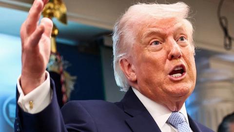 Tổng thống Mỹ chỉ trích NATO không phục vụ lợi ích của Mỹ