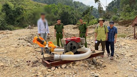 Ngăn chặn nhóm khai thác vàng trái phép tại Trà Vân