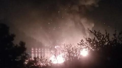 Ukraine liên tiếp không kích hạ tầng năng lượng Nga