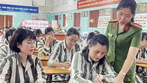 Giúp người được đặc xá tái hòa nhập cộng đồng một cách bền vững