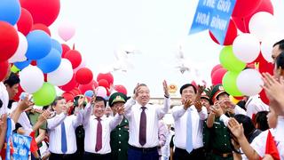 Tổng Bí thư, Chủ tịch nước Tô Lâm dự Lễ Thượng cờ "Thống nhất non sông" tại Quảng Trị