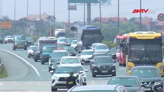 Bố trí lực lượng xử lý ùn ứ giao thông trên cao tốc