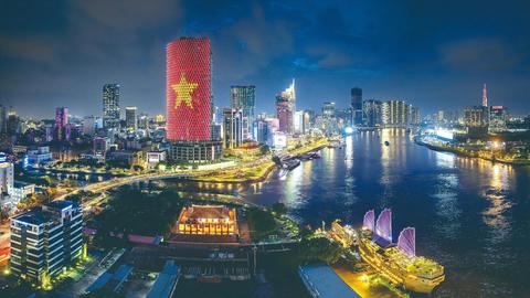 Hiện thực hóa khát vọng hùng cường trong kỷ nguyên vươn mình của dân tộc