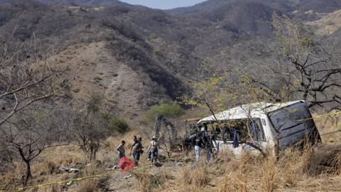 Mexico: Xe chở khách gặp nạn, hơn 40 người thương vong
