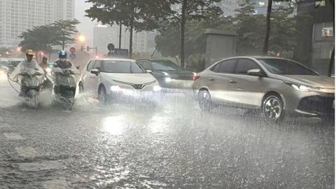 Miền Bắc tiếp tục mưa dông, cảnh báo lốc sét, mưa đá