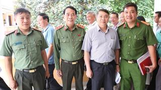 Thứ trưởng Lê Quốc Hùng tiếp xúc cử tri tại TP. Hồ Chí Minh