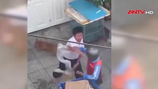 Xác minh clip người đàn ông hành hung shipper