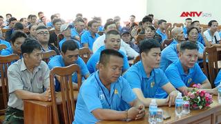 Khánh Hòa tuyên truyền pháp luật cho chủ xe xích lô 