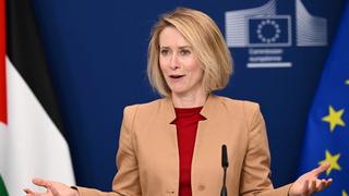 EU bác đề xuất cựu Thủ tướng Đức làm trung gian hòa giải xung đột Ukraine