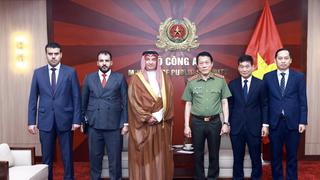  Đại tướng Lương Tam Quang tiếp Đại sứ Vương quốc Saudi Arabia