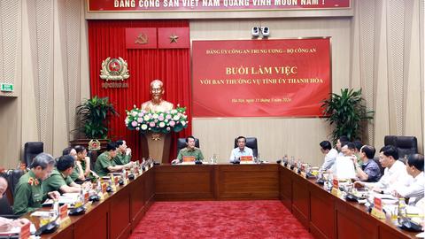  Bộ trưởng Lương Tam Quang làm việc với Ban Thường vụ Tỉnh ủy Thanh Hóa