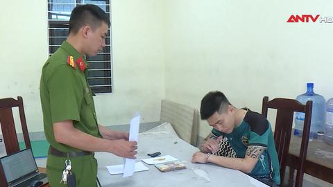 Giả vờ mua hàng rồi cướp giật tài sản