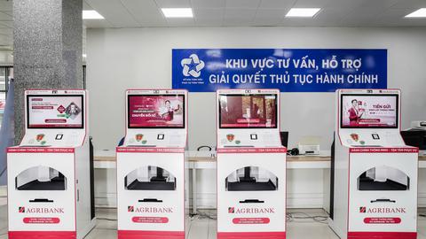 Agribank chuyển đổi số gắn với ESG: Từ các Kiosk thông minh đến khát vọng “số hóa” vùng biên