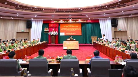Hoàn thiện lý luận và thực tiễn an ninh quốc gia và bảo vệ an ninh quốc gia trong kỷ nguyên mới