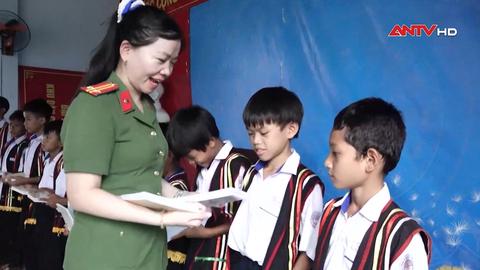 Lớp học “0 đồng” giữa đại ngàn Trà Bồng