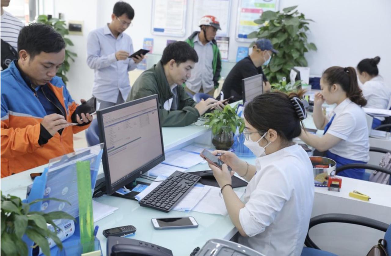 Nhiều giải pháp hỗ trợ người dân xác thực thông tin di động