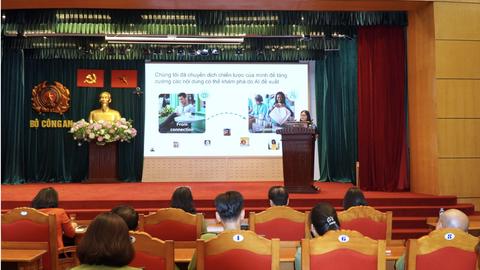 Nâng cao kỹ năng truyền thông trên không gian mạng trong CAND