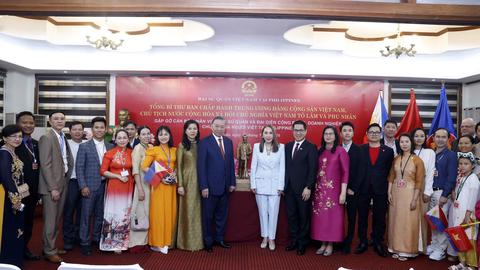 Tổng Bí thư, Chủ tịch nước Tô Lâm thăm cộng đồng người Việt tại Philippines