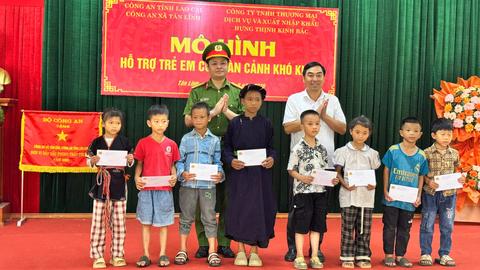 Tết Thiếu nhi 01/6: Chia sẻ yêu thương từ những việc làm nhân văn của lực lượng Công an nhân dân tỉnh Lào Cai