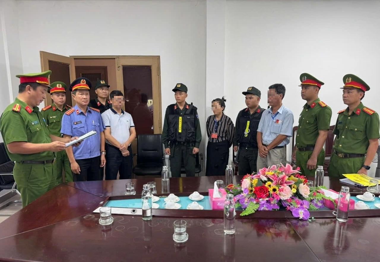Khởi tố 7 bị can trong vụ chiếm đoạt tiền chương trình Nông thôn mới