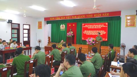 Thứ trưởng Đặng Hồng Đức làm việc với Công an tỉnh Khánh Hòa