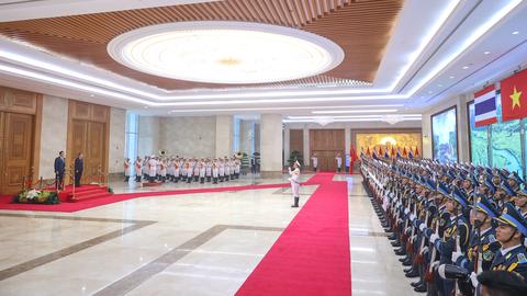 Thủ tướng Lê Minh Hưng chủ trì lễ đón chính thức Thủ tướng Thái Lan Anutin Charnvirakul