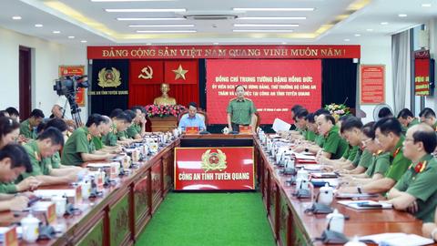 Thứ trưởng Đặng Hồng Đức làm việc với Công an tỉnh Tuyên Quang