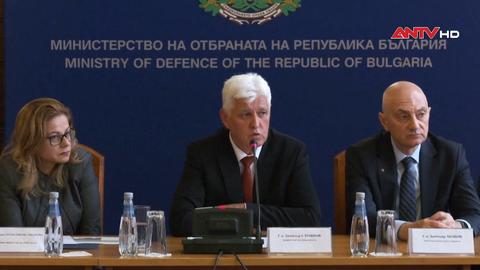 Bulgaria dừng viện trợ quân sự cho Ukraine