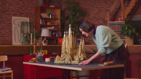 Lego ra mắt bộ lắp ghép mô phỏng nhà thờ Sagrada Familia