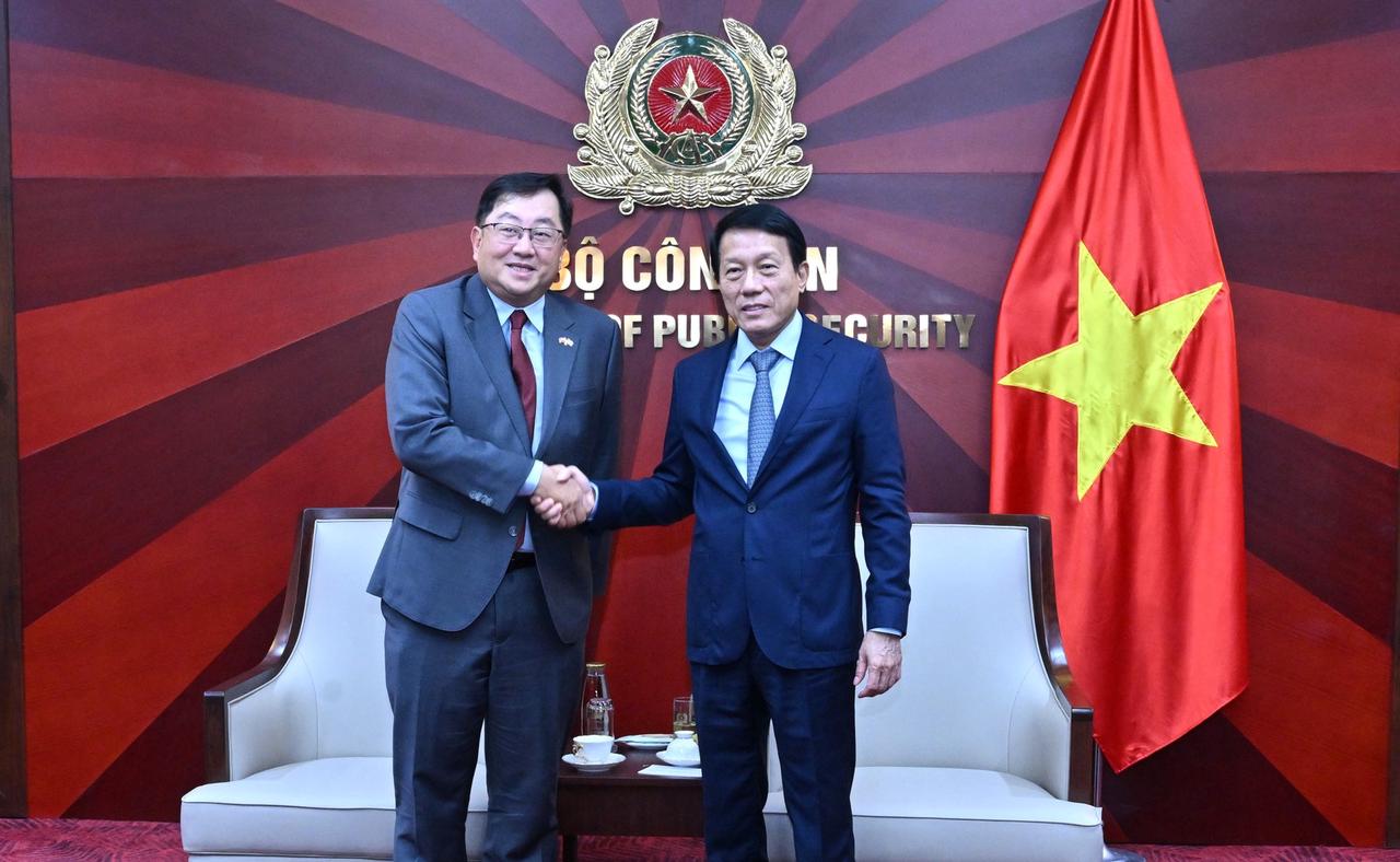 Bộ trưởng Lương Tam Quang tiếp Đại sứ Malaysia 