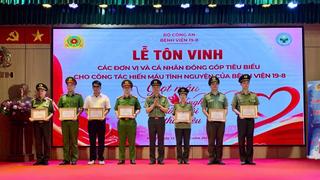 Tôn vinh tập thể, cá nhân tiêu biểu hiến máu tình nguyện 2026