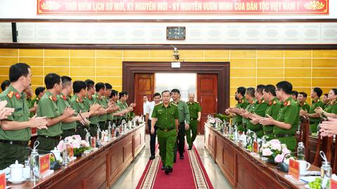 Thứ trưởng Nguyễn Văn Long làm việc với Công an tỉnh Quảng Trị