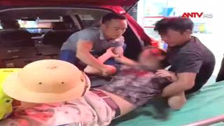 CSGT mở đường đưa nam thanh niên chấn thương nặng đi cấp cứu