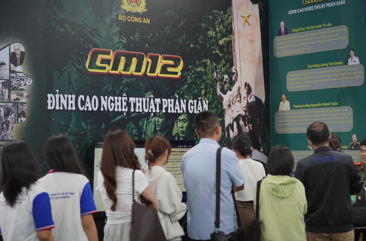 Tái hiện Kế hoạch phản gián CM12 qua trải nghiệm sinh động