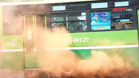 Thực tập thoát nạn, chữa cháy trên xe buýt 