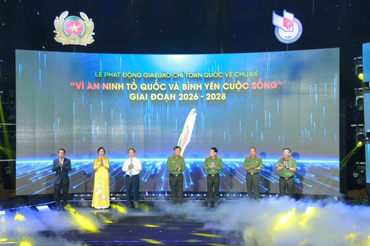 Báo chí đồng hành cùng lực lượng Công an nhân dân vì bình yên cuộc sống