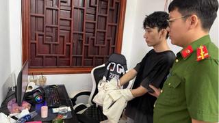 Triệt phá đường dây làm giả giấy tờ, bằng cấp
