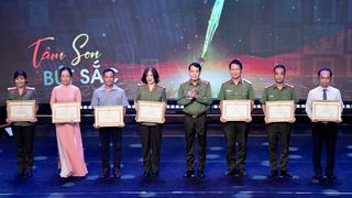 Cầu nối lan tỏa những chiến công, hình ảnh đẹp của lực lượng CAND