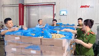 Đường dây tiêu thụ hơn 10.000 tấn chân gà “bẩn” 
