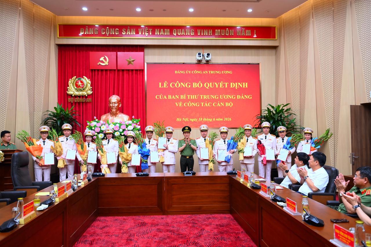 Hoạt động nổi bật của lãnh đạo Bộ Công an tuần qua