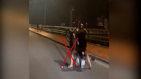 Xử lý nam thanh niên bốc đầu xe mô tô 