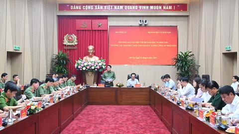 Kịp thời tháo gỡ những điểm nghẽn trong công tác giáo dục, đào tạo CAND