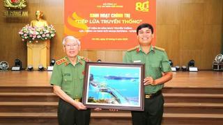 Tiếp lửa truyền thống, hun đúc bản lĩnh lực lượng An ninh đối ngoại 