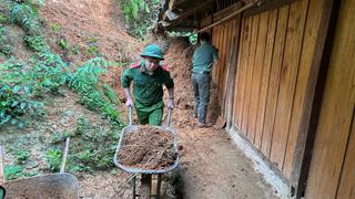 Công an xã Phong Dụ Hạ kịp thời cảnh báo an toàn trước mưa lớn
