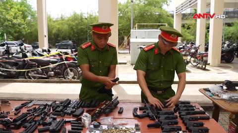 Đối tượng bắn thử súng, quay clip để rao bán trên mạng
