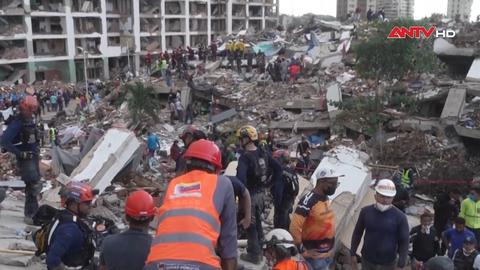Venezuela tuyên bố quốc tang 7 ngày tưởng nhớ các nạn nhân động đất
